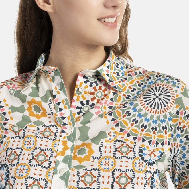 Scontate Camicia in cotone con stampa mosaico